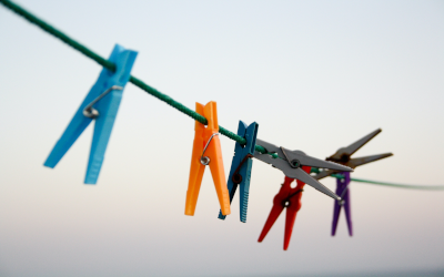 Clothesline with pegs