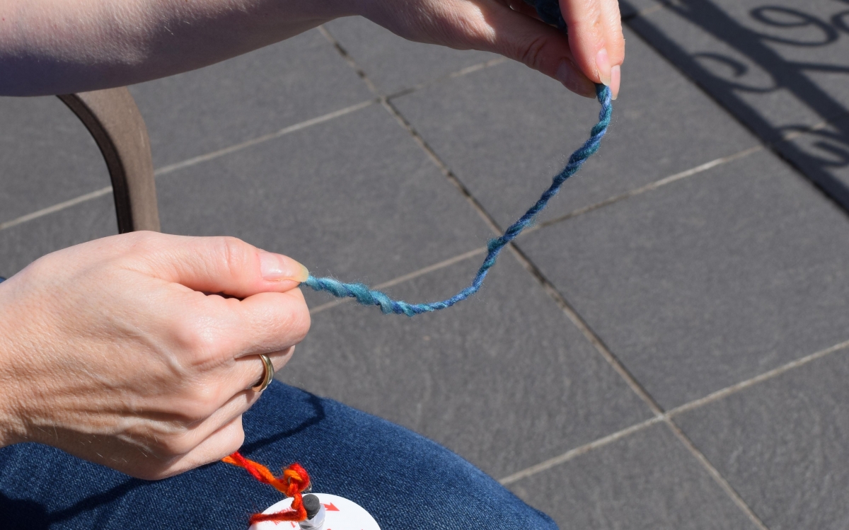 Properly plied yarn will not twist on itself 