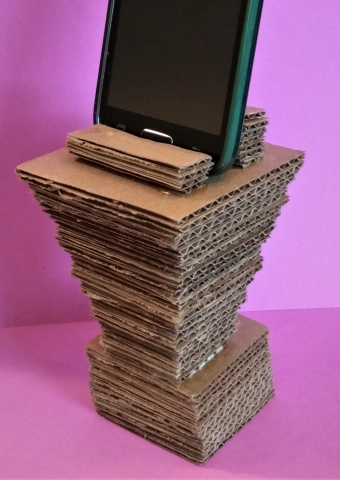 phone holder made of cardboard