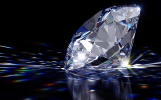 Large diamond refracting light 