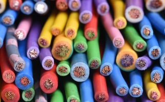 Colourful insulating wires