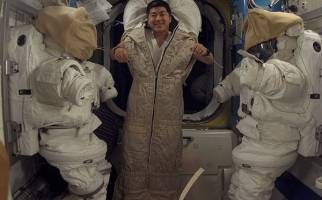 Astronaut Daniel Tani in the ISS