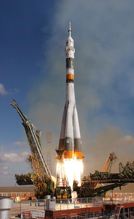 Soyuz rocket carrying the crew members of Expedition 18 on October 12, 2008