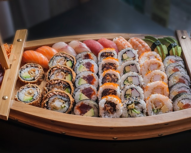 Different types of sushi 