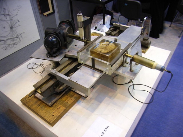 The first CT machine prototype
